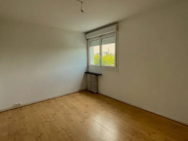 Location Appartement Rue Raymond Gaudry, Saint Jean de la Ruelle