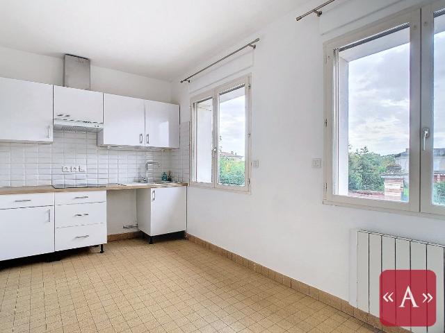 Location Appartement Rue Raymond Lafage, Lisle sur Tarn