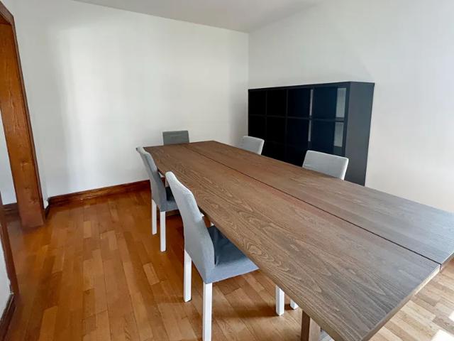 Location Appartement Rue Raymond Poincaré, Reims