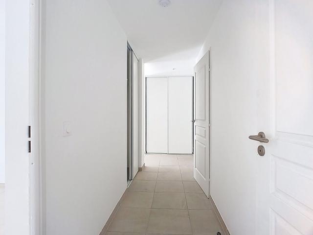 Location Appartement Rue Rabbatu, Marseille