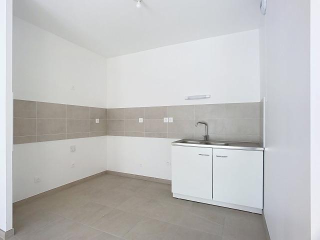 Location Appartement Rue Rabbatu, Marseille