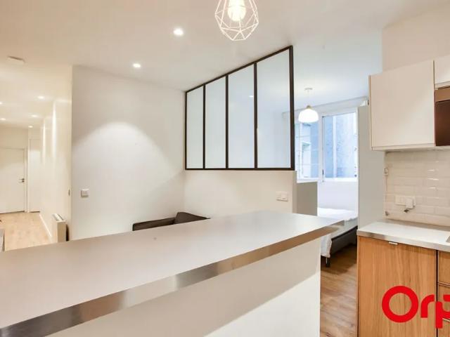 Location Appartement Rue Raffet, Paris