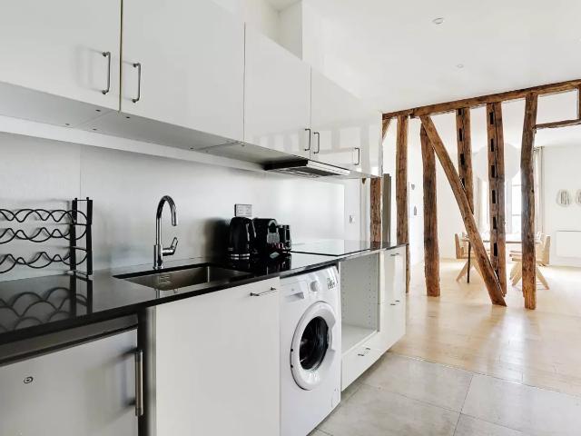 Location Appartement Rue Rambuteau, Paris