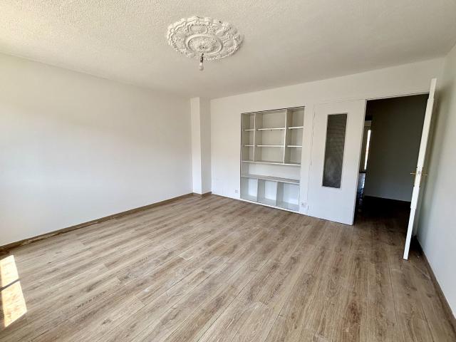 Location Appartement Rue Ranque, Marseille