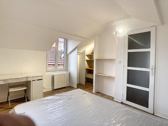 Location Appartement Rue Raspail, Villeurbanne