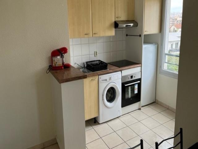 Location Appartement Rue Raspail, Villeurbanne