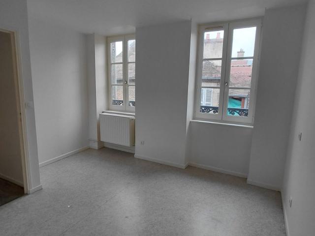 Location Appartement Rue Regnaudin, Moulins