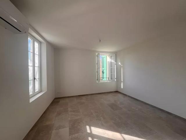 Location Appartement Rue René Cassin, Riez