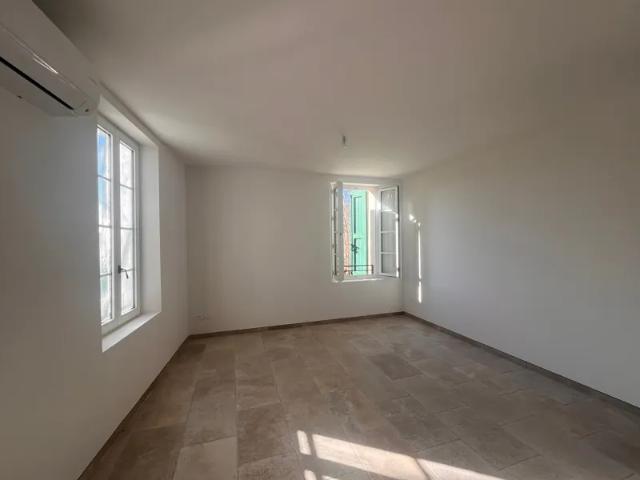 Location Appartement Rue René Cassin, Riez