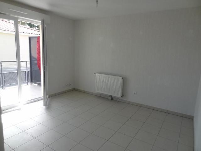 Location Appartement Rue René Landes, Montberon