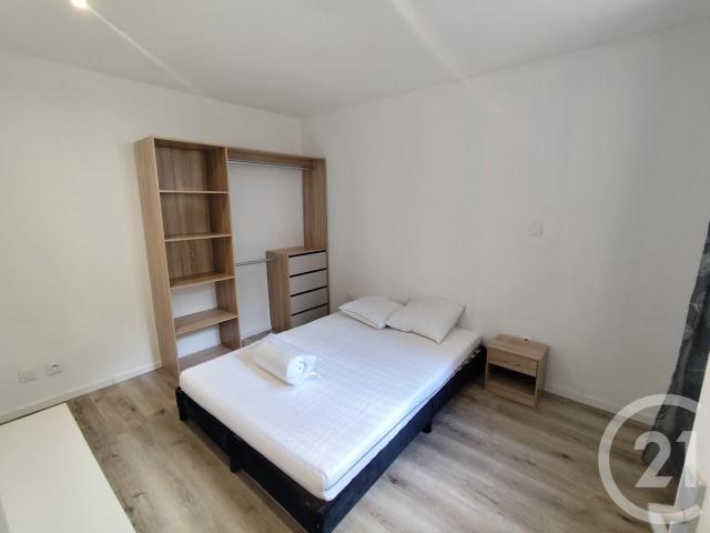 Location Appartement Rue Richelieu, Nîmes