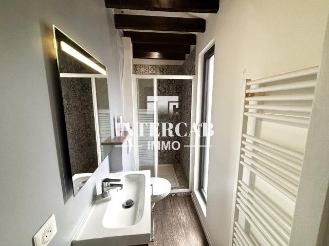Location Appartement Rue Ruinart de Brimont, Reims