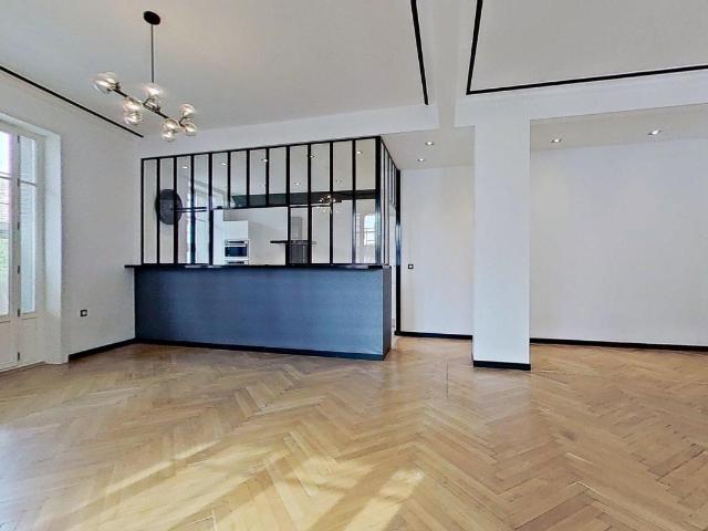 Location Appartement Rue Waldeck Rousseau, Lyon