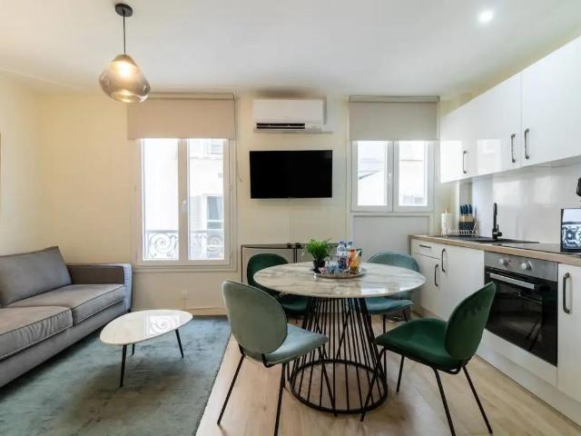 Location Appartement Rue Washington, Paris