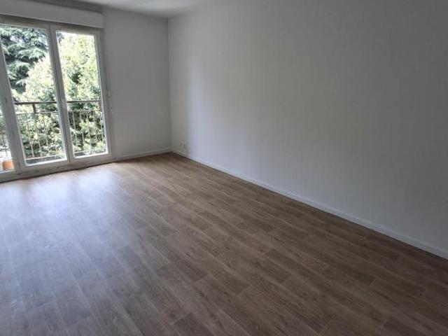 Location Appartement Rue Taillefer, Rives