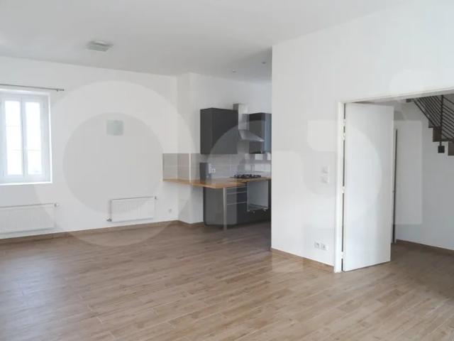 Location Appartement Rue Théophile Decanis, Marseille