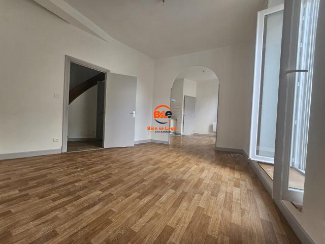 Location Appartement Rue Théophile Roussel, Saint Chély d'Apcher