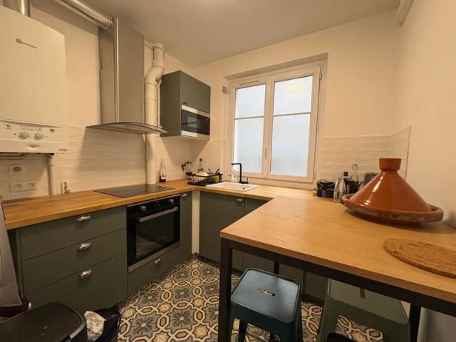 Location Appartement Rue Traversière, Paris