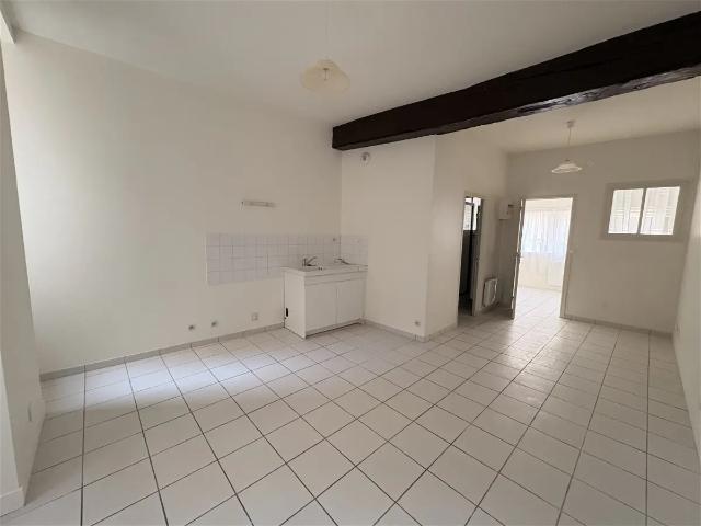 Location Appartement Rue Voltaire, Chinon