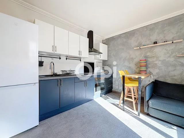 Location Appartement Rue Voltaire, Arcueil