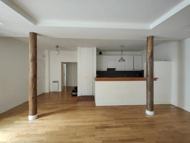Location Appartement Rue Vauquelin, Paris