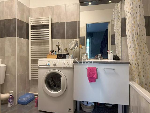 Location Appartement Rue Vaillant Couturier, Vénissieux