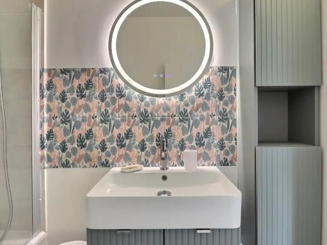 Location Appartement Rue Vergniaud, Levallois Perret