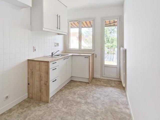 Location Appartement Rue Vernouillet, Reims