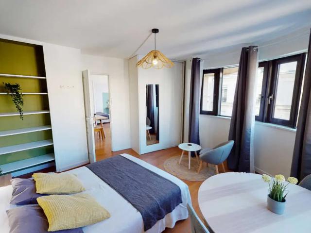 Location Appartement Rue Viala, Paris