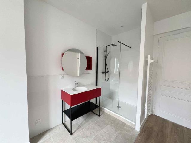 Location Appartement Rue Victor Gomy, Saint Étienne