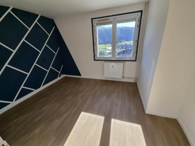 Location Appartement Rue Victor Hugo, Bogny sur Meuse