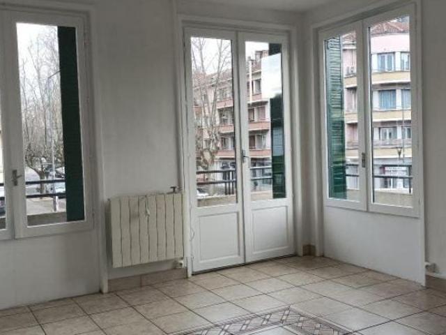 Location Appartement Rue Victor Hugo, Givors