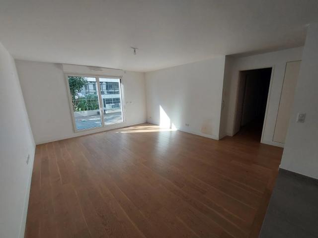 Location Appartement Rue Victor Hugo, Issy les Moulineaux