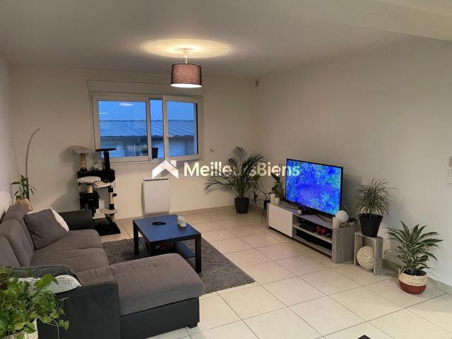 Location Appartement Rue Victor Hugo, Montois la Montagne
