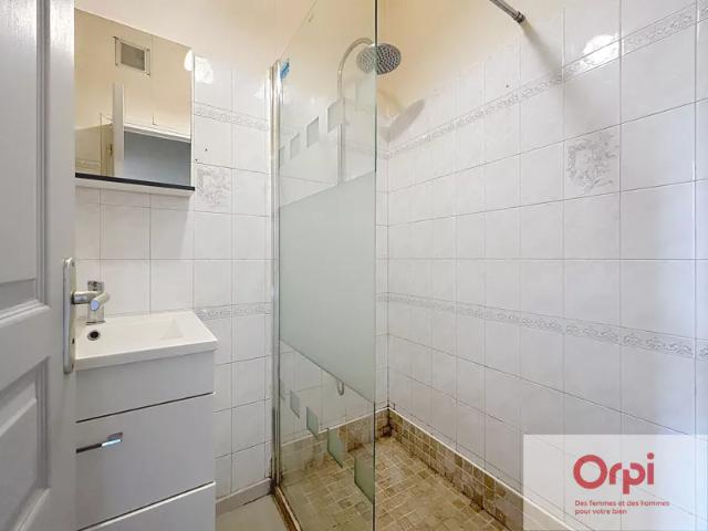 Location Appartement Rue Victor Hugo, Montluçon