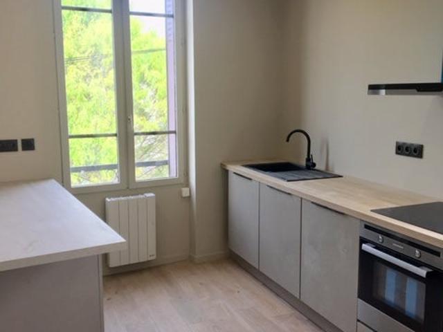 Location Appartement Rue Victor Hugo, Vaulx en Velin