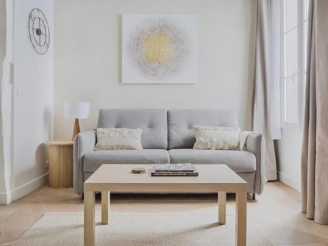 Location Appartement Rue Barbette, Paris