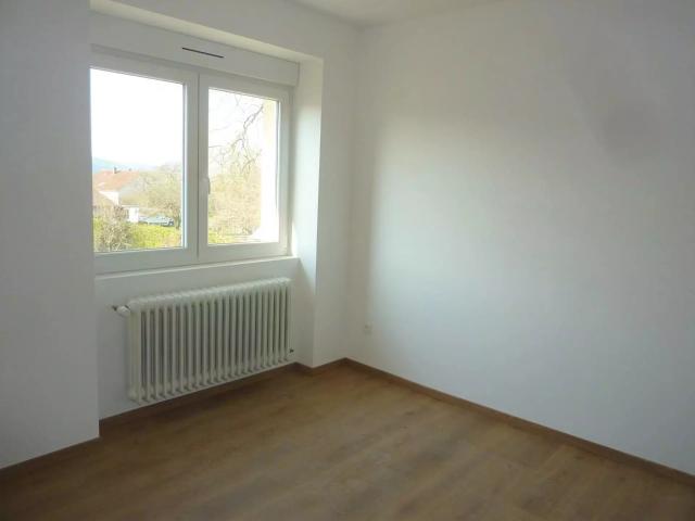Location Appartement Rue Viette, Exincourt