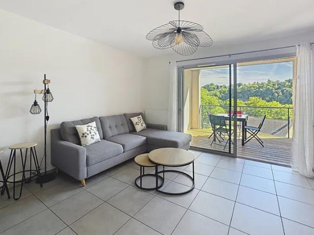 Location Appartement Rue Vieussens, Rodez