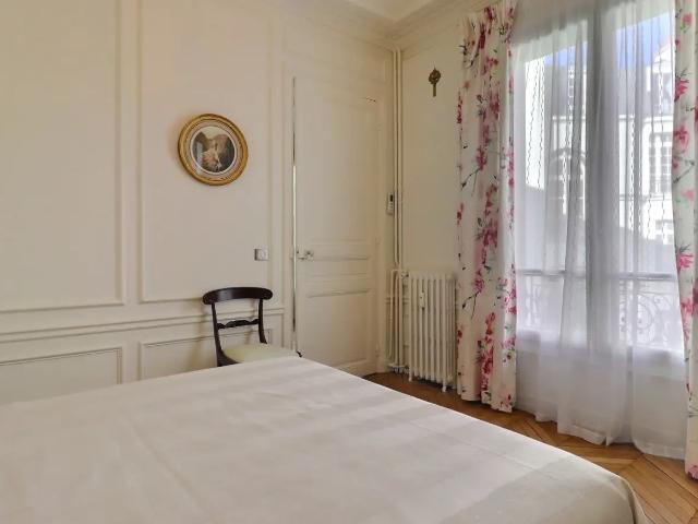 Location Appartement Rue Villaret de Joyeuse, Paris