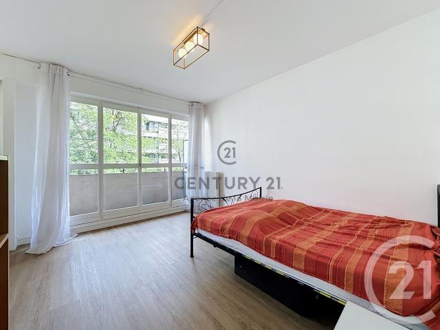 Location Appartement Rue Villiers de l'Isle Adam, Paris