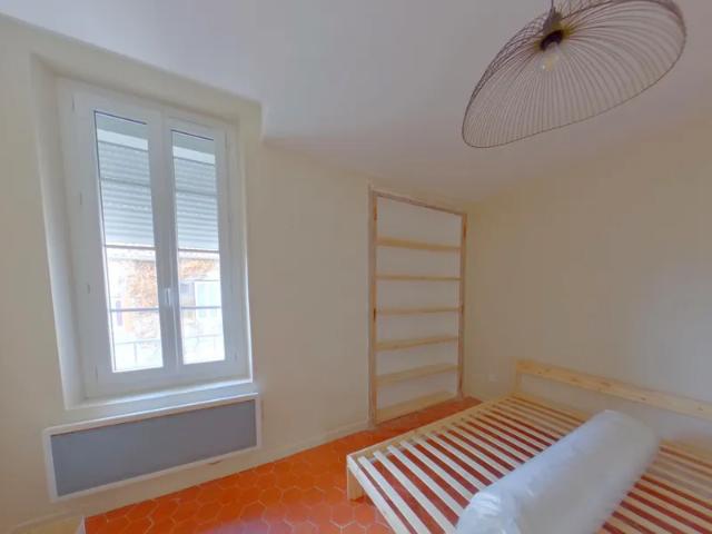 Location Appartement Rue Violette, Forcalquier