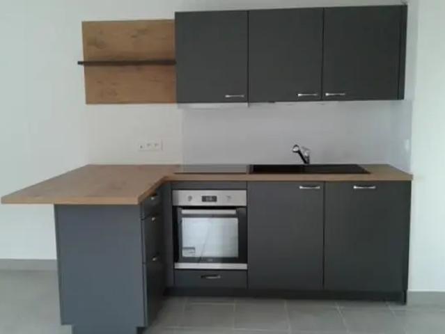 Location Appartement Rue Xavier Montrouzier, Montpellier