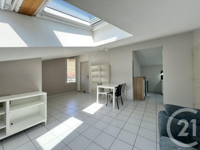 Location Appartement Rue Xavier Jouvin, Vif