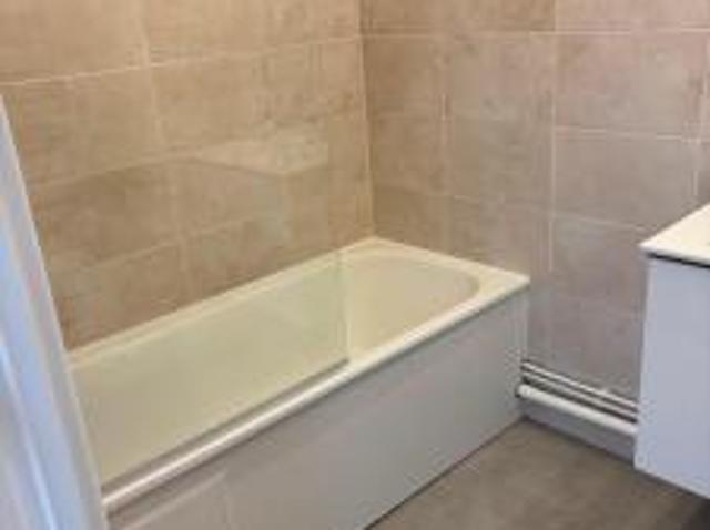 location appartement rueil malmaison 2 pièces 44 m2 hauts de seine 92500 1183 € / mois
