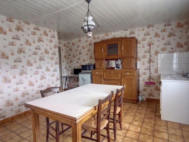 Location appartement Saint Vit 2 pièces 43m² 450€ | Céline Marmet Immobilier