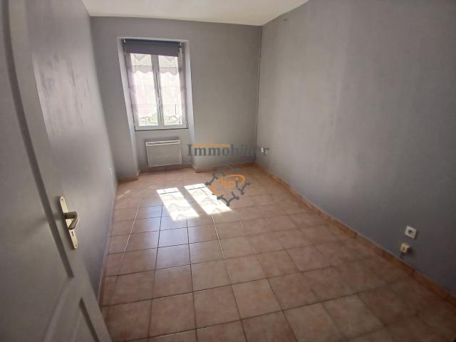 Location appartement Saint Affrique 4 pièces 88m² 540€ | Hubert Peyrottes Immobilier
