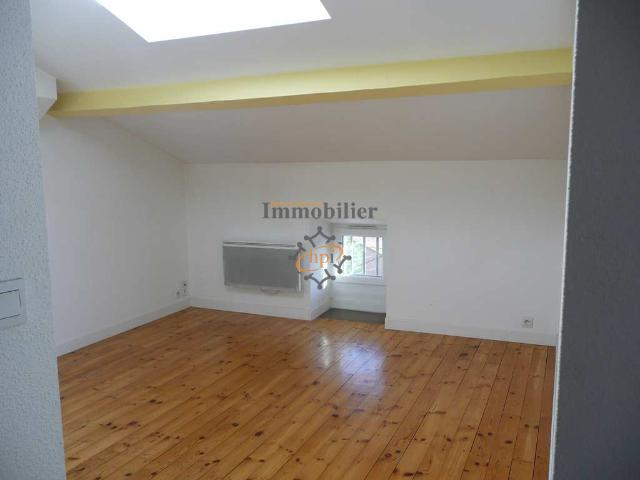 Location appartement Saint Affrique 2 pièces 35m² 320€ | Hubert Peyrottes Immobilier