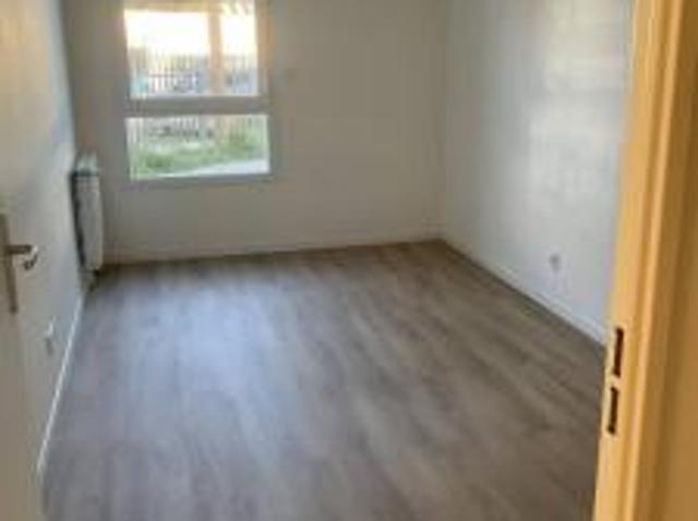 location appartement saint aubin les elbeuf 4 pièces 88 m2 seine maritime 76410 986 € / mois