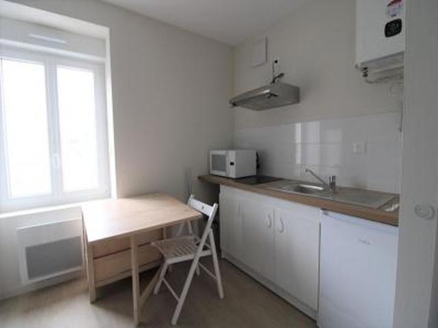 location appartement saint brieuc 1 pièce 9 m2 cotes d'armor 22000 361 € / mois